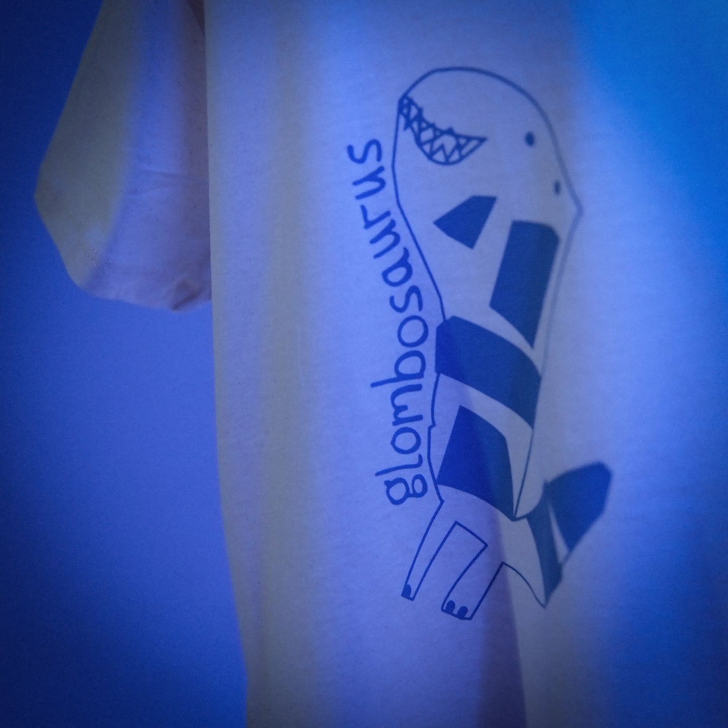 glombosaurus shirt beige